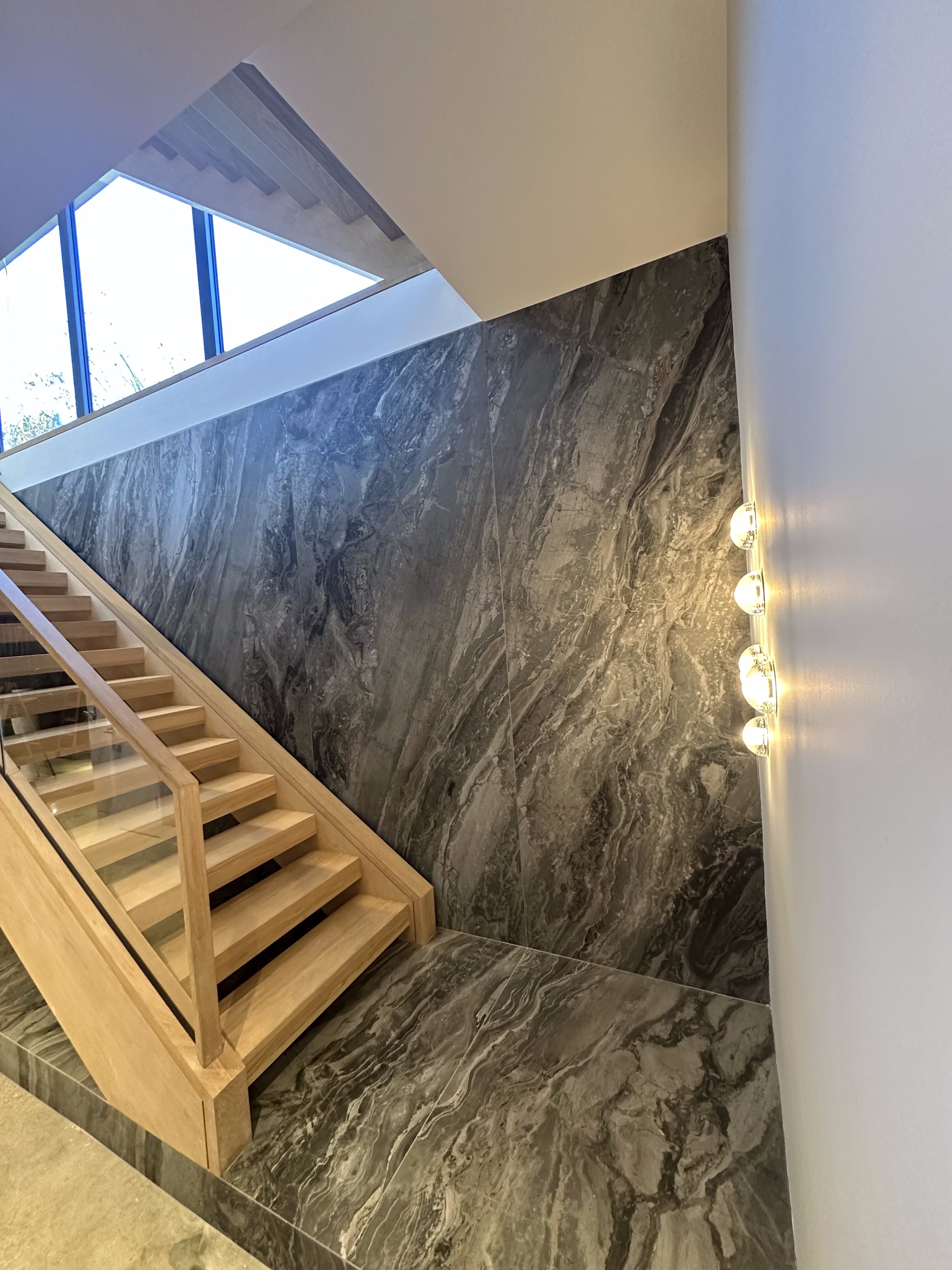Best Tiles for Connecticut Basements: